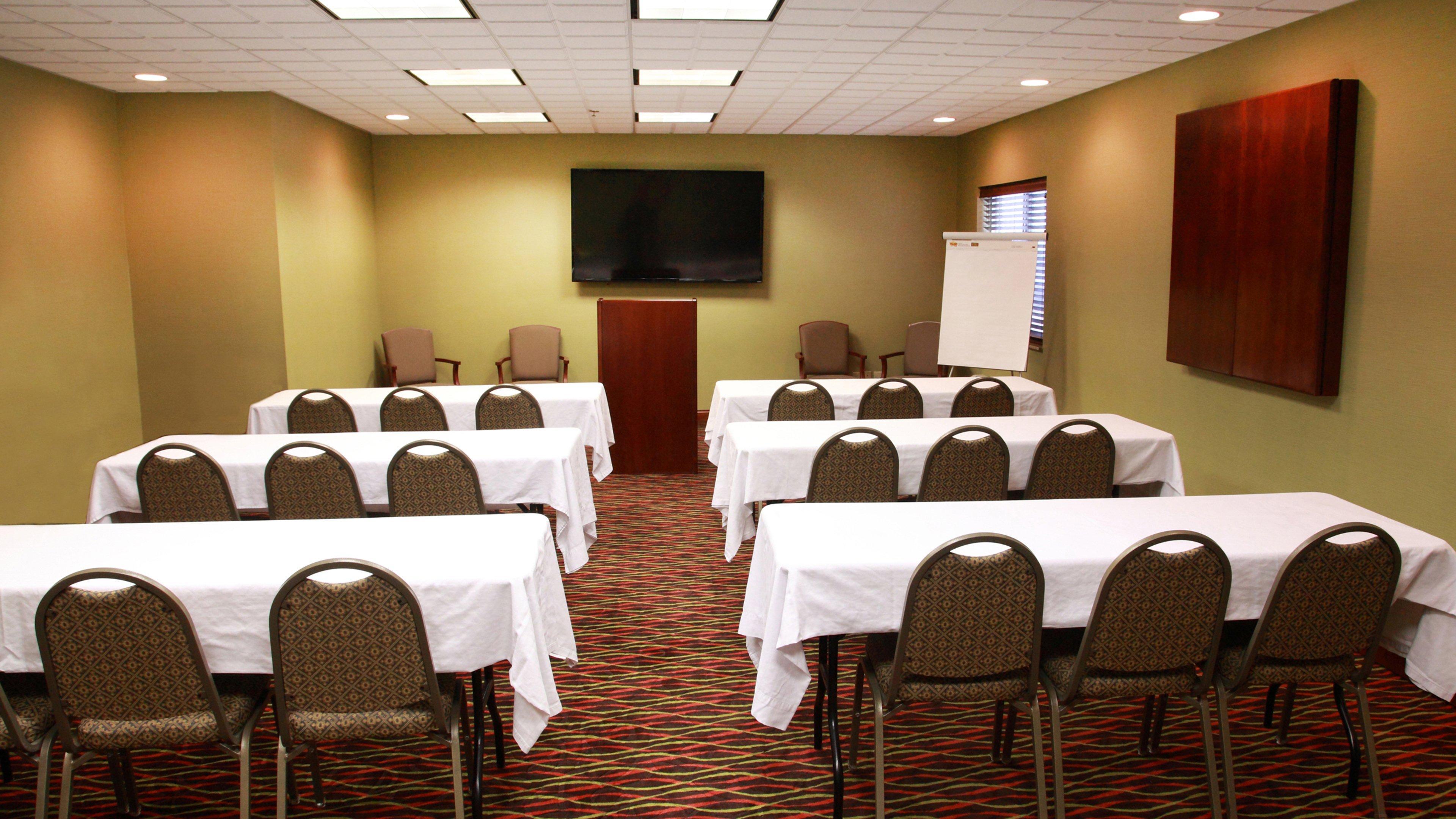 Holiday Inn Express Jamestown By Ihg Exteriör bild