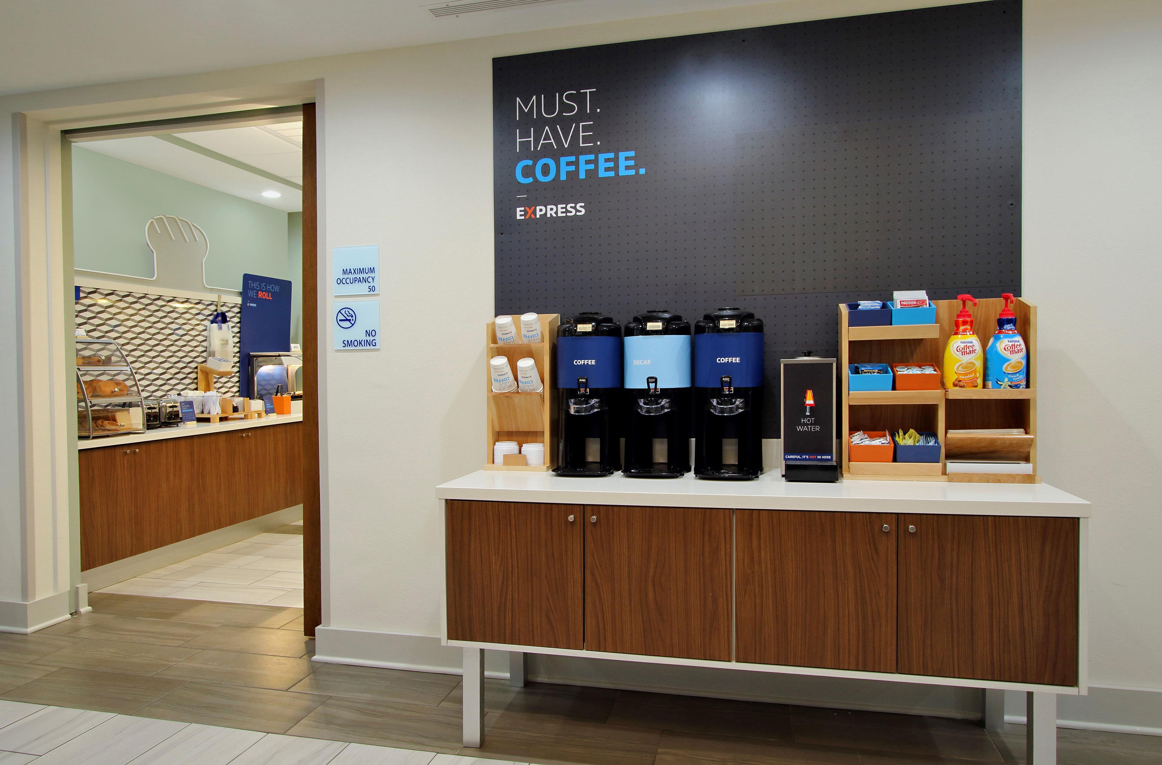 Holiday Inn Express Jamestown By Ihg Exteriör bild